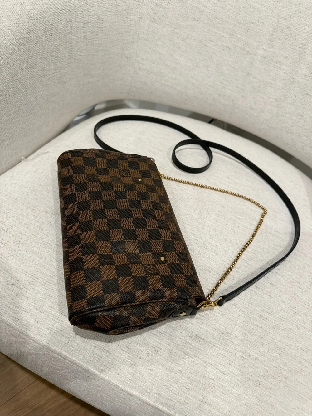 Louis Vuitton Favorite MM in Damier Ebene.